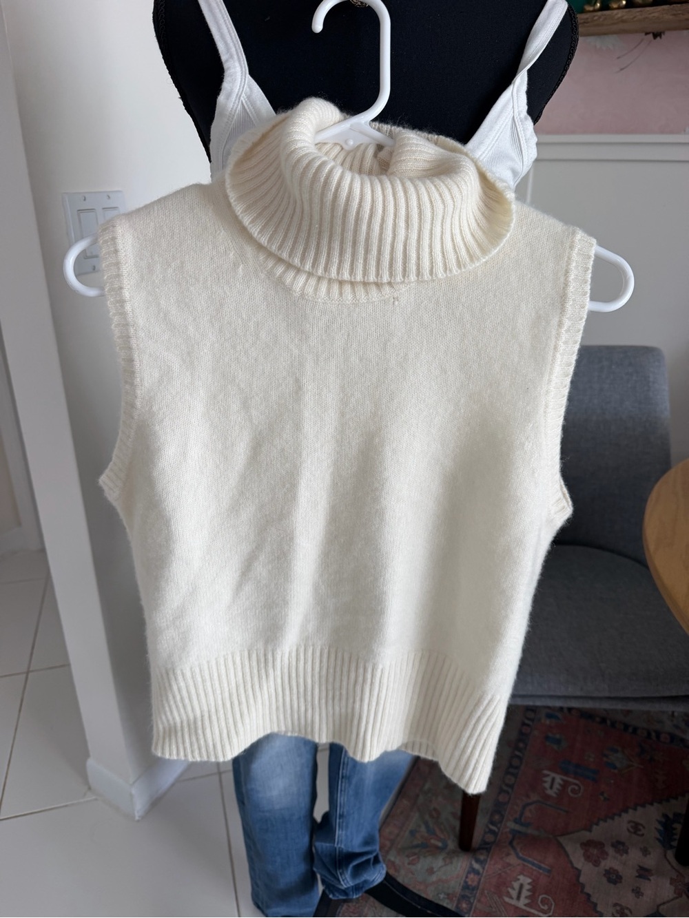 Veronica Beard Mazzy Cashmere Sleeveless Sweater Off White Turtleneck Size Large
